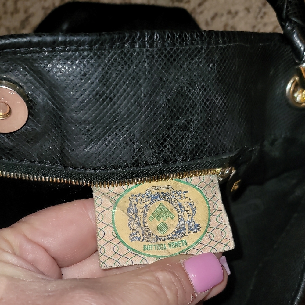 Bottega Veneta Black Crossbody Bag - Picture 15 of 16